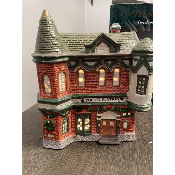 Dickens Collectables Towne Series Police Station with Cord and Original Box 1994 - Picture 1 of 12